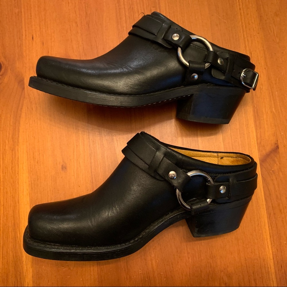 Black Leather Women's Clogs